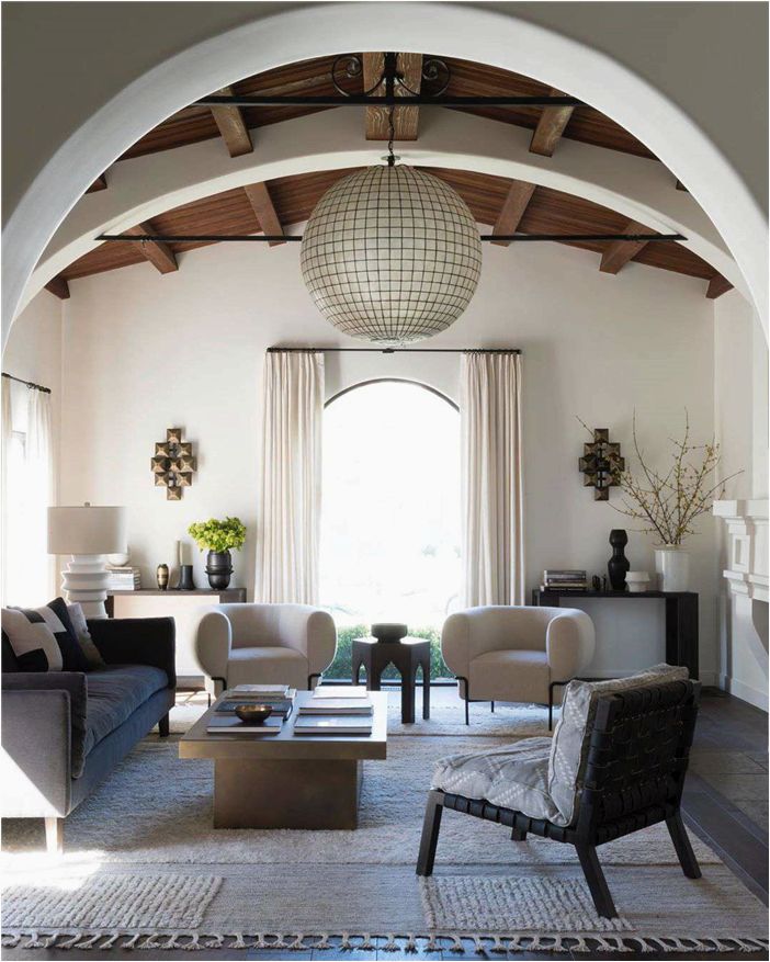 11 гостиных в испанском стиле, которые вдохновят вас